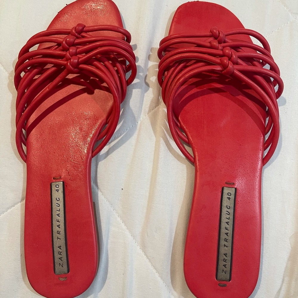 Zara Coral Slides size 40
